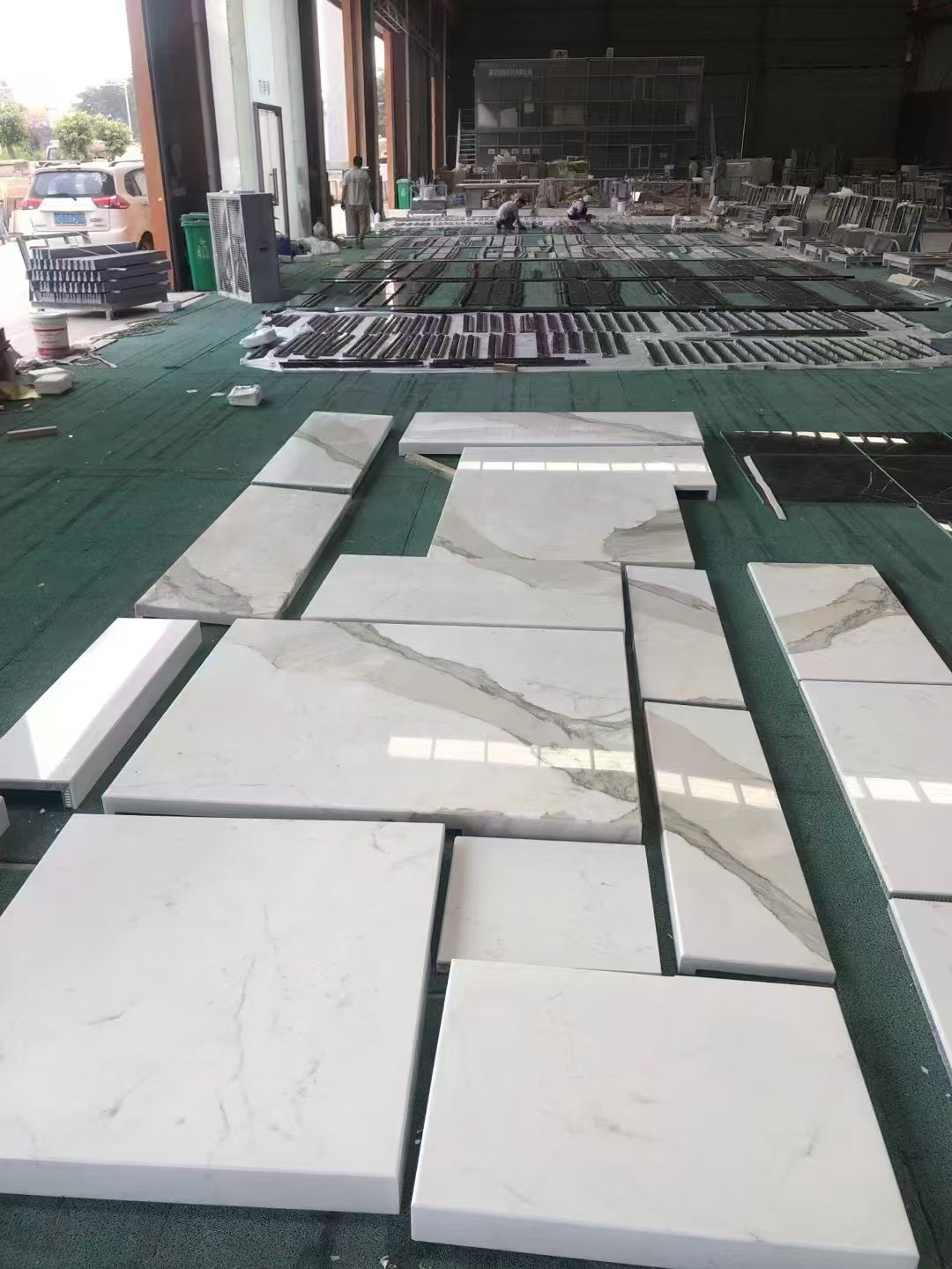 Italian-Calacatta-Marble-Backed-Aluminum-Honeycomb-Panel