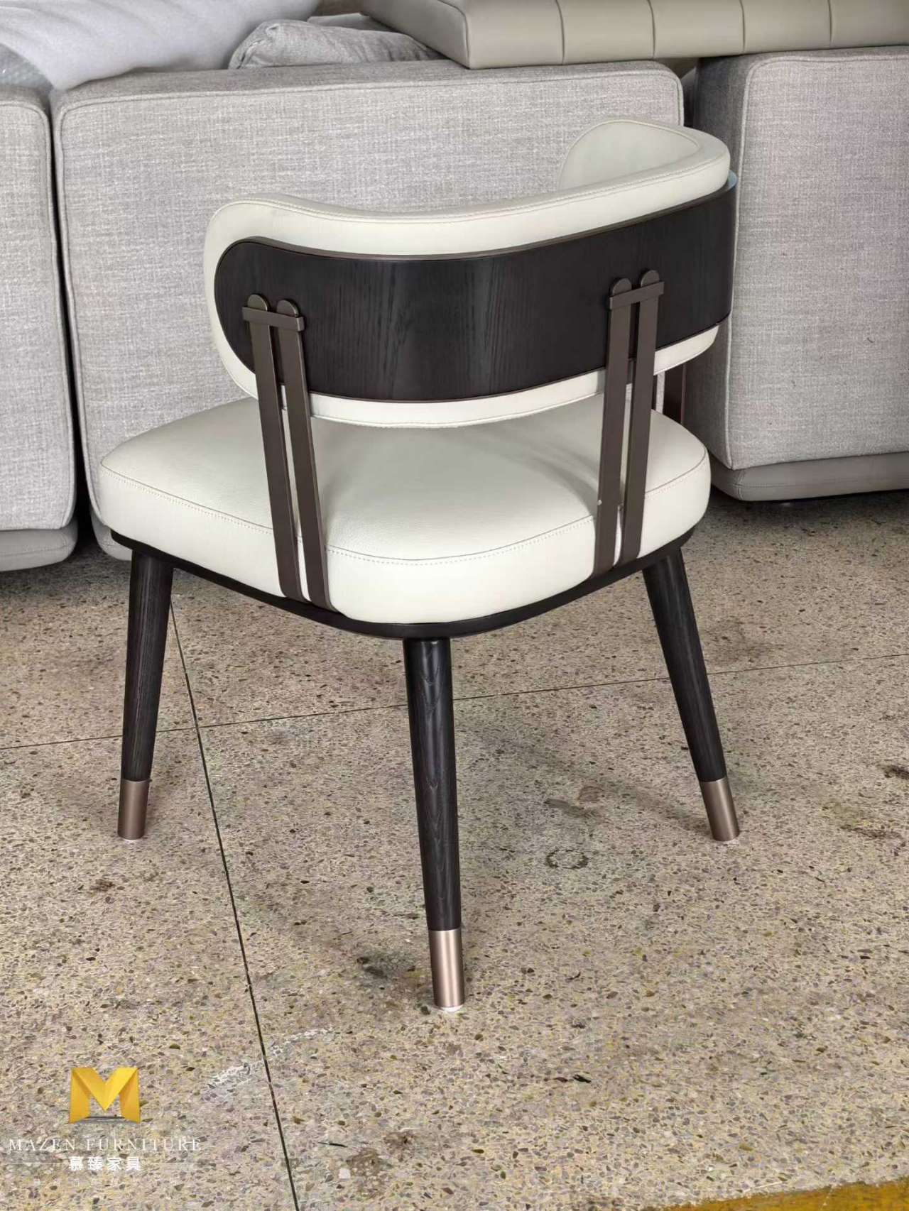 With High Quality Leather Salon Furniture Electric Lifting Tilting Lift Chair