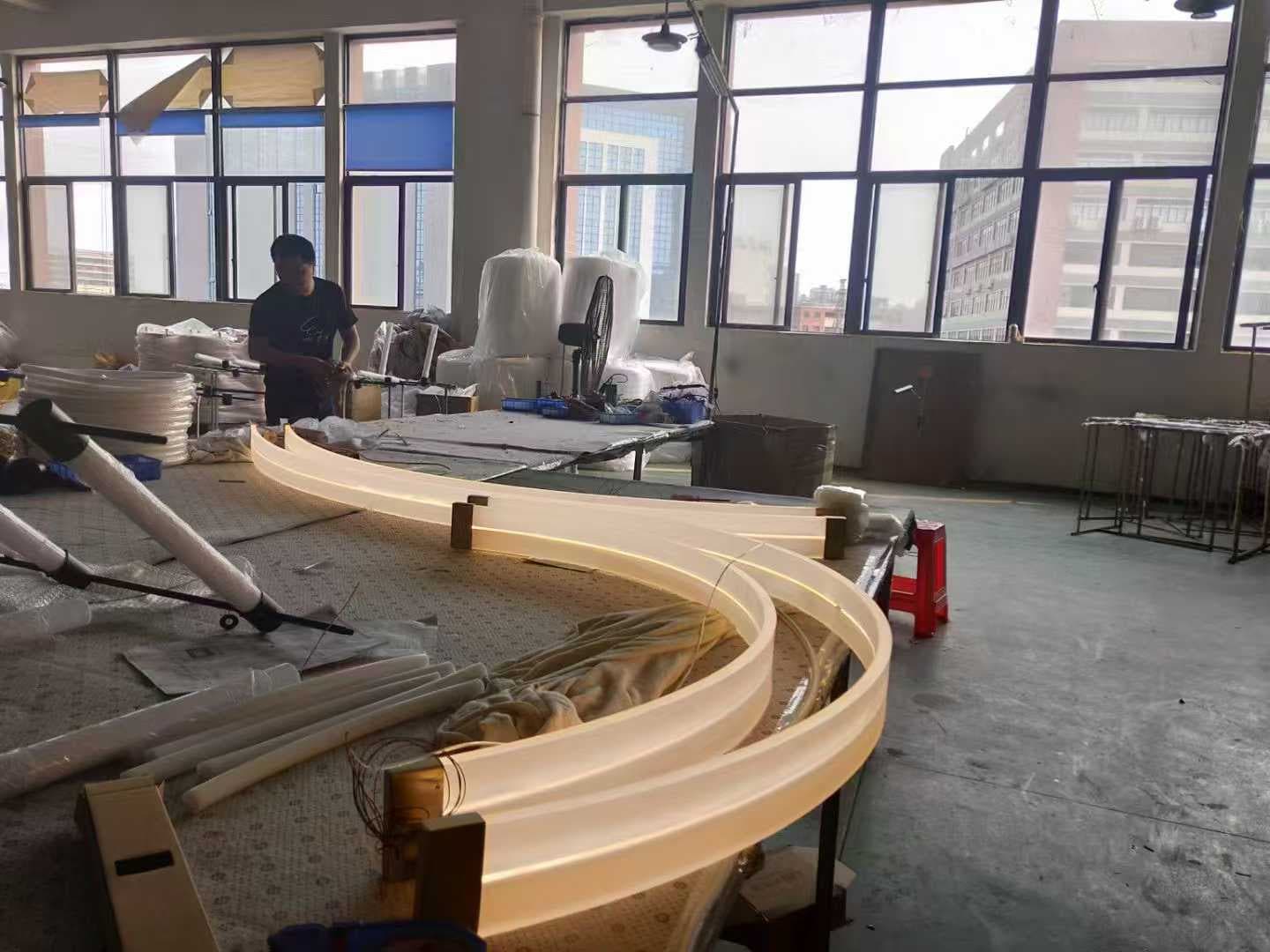 Curved Aluminum Profile LED Pendant Lamp Office Lighting